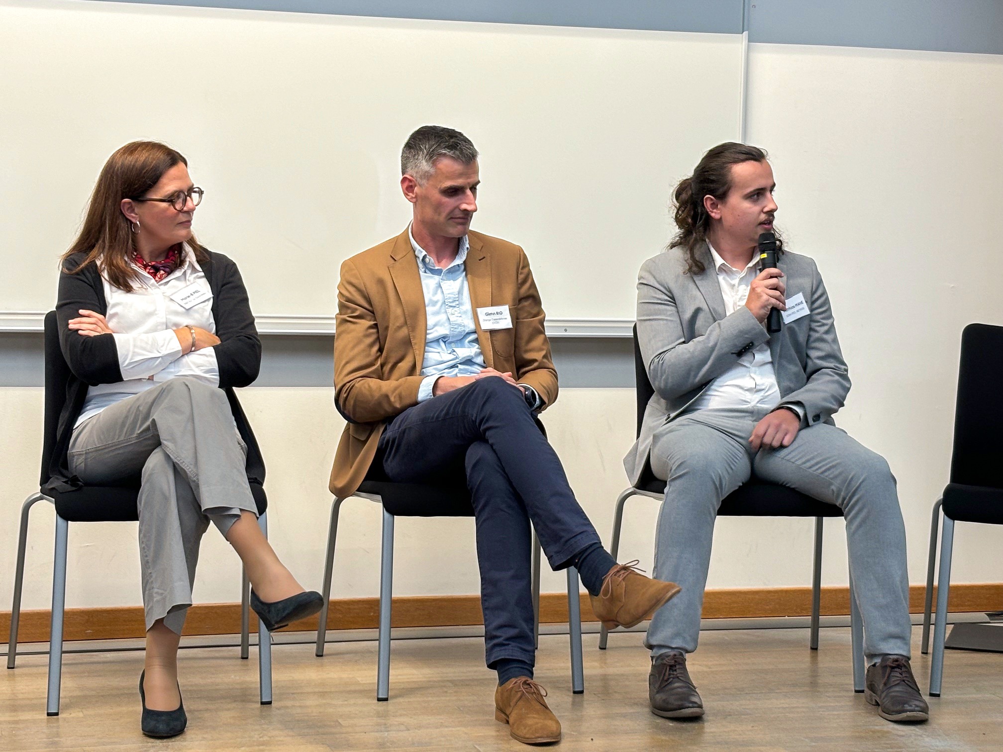 Table ronde lors de l'inauguration