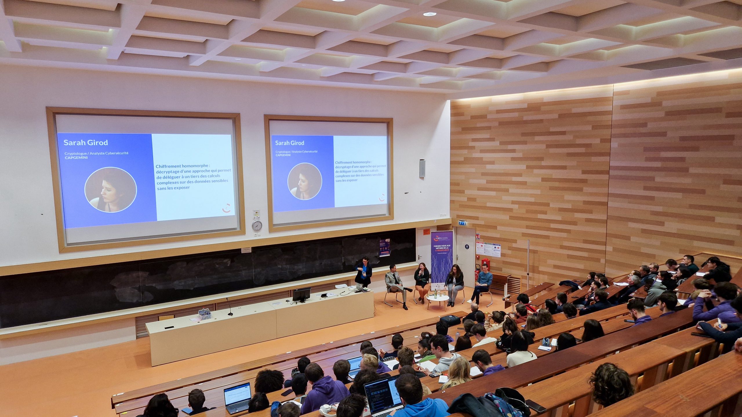 les intervenants lors de la table ronde