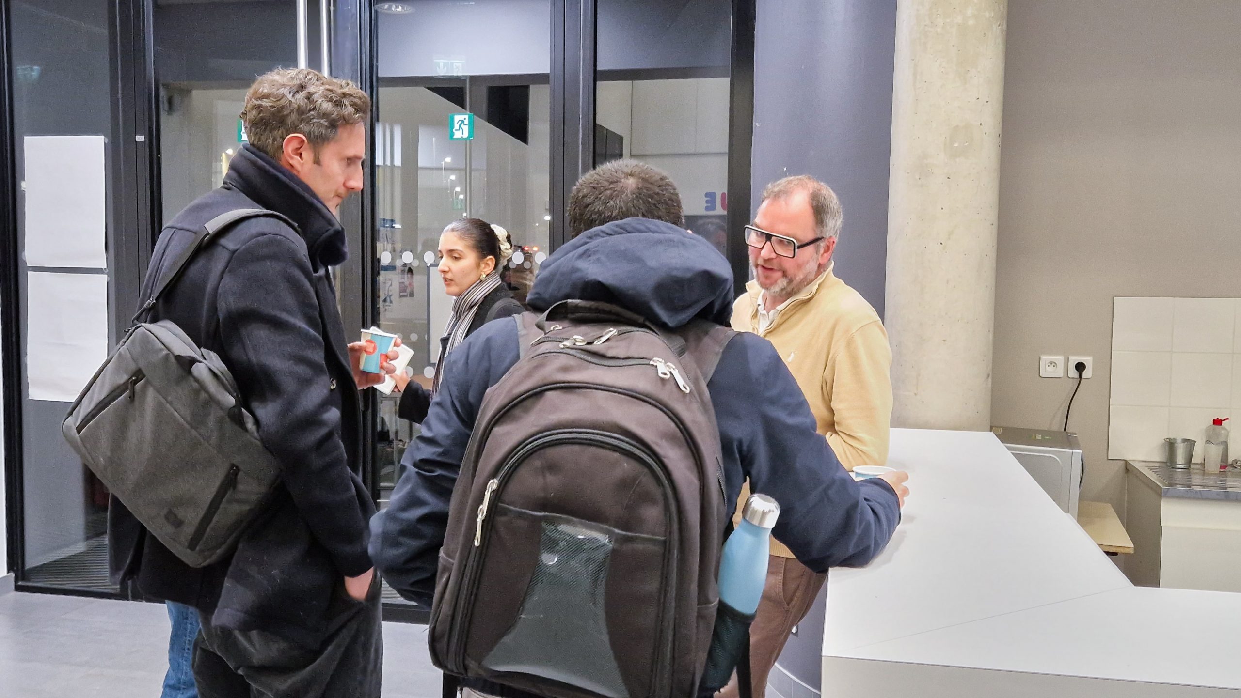 Discussions lors du cocktail