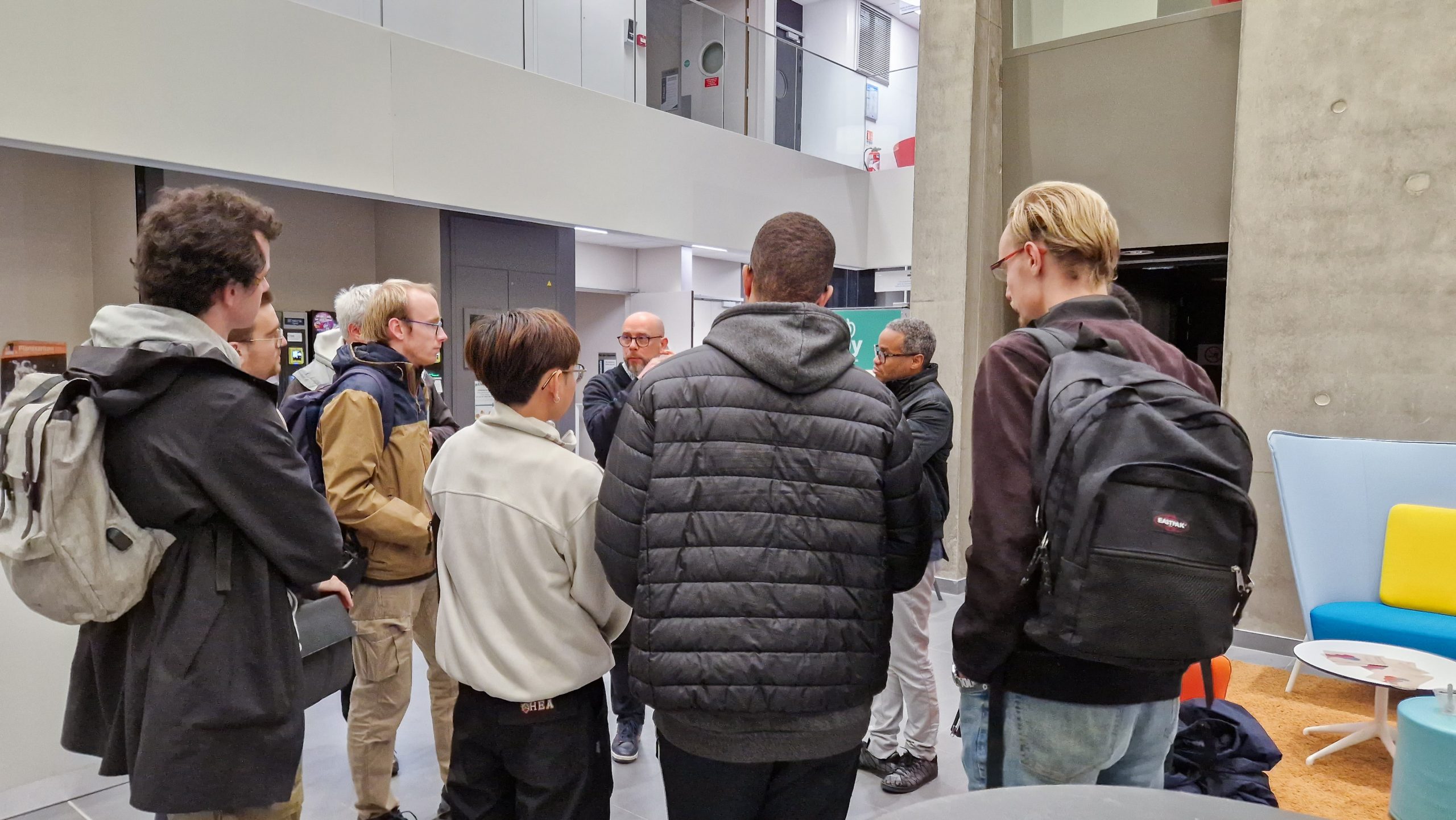 Discussions lors du cocktail