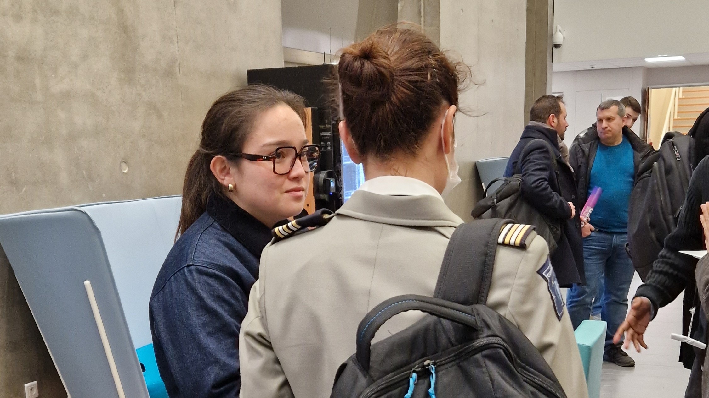 Échange lors du cocktail